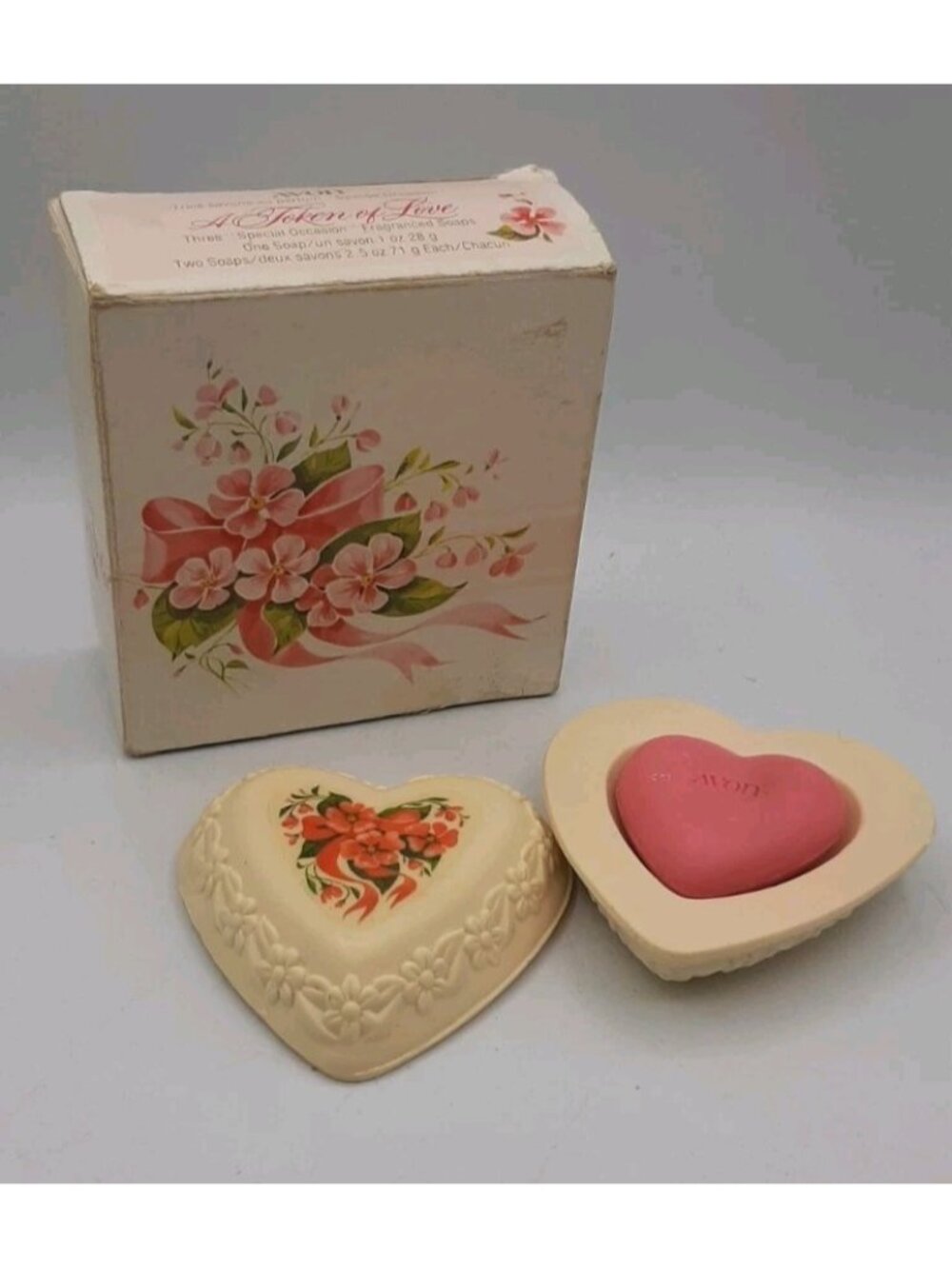 Vintage 1978 Avon A TOKEN OF LOVE Set of 3 Fragranced Soaps 6 oz Total NEW